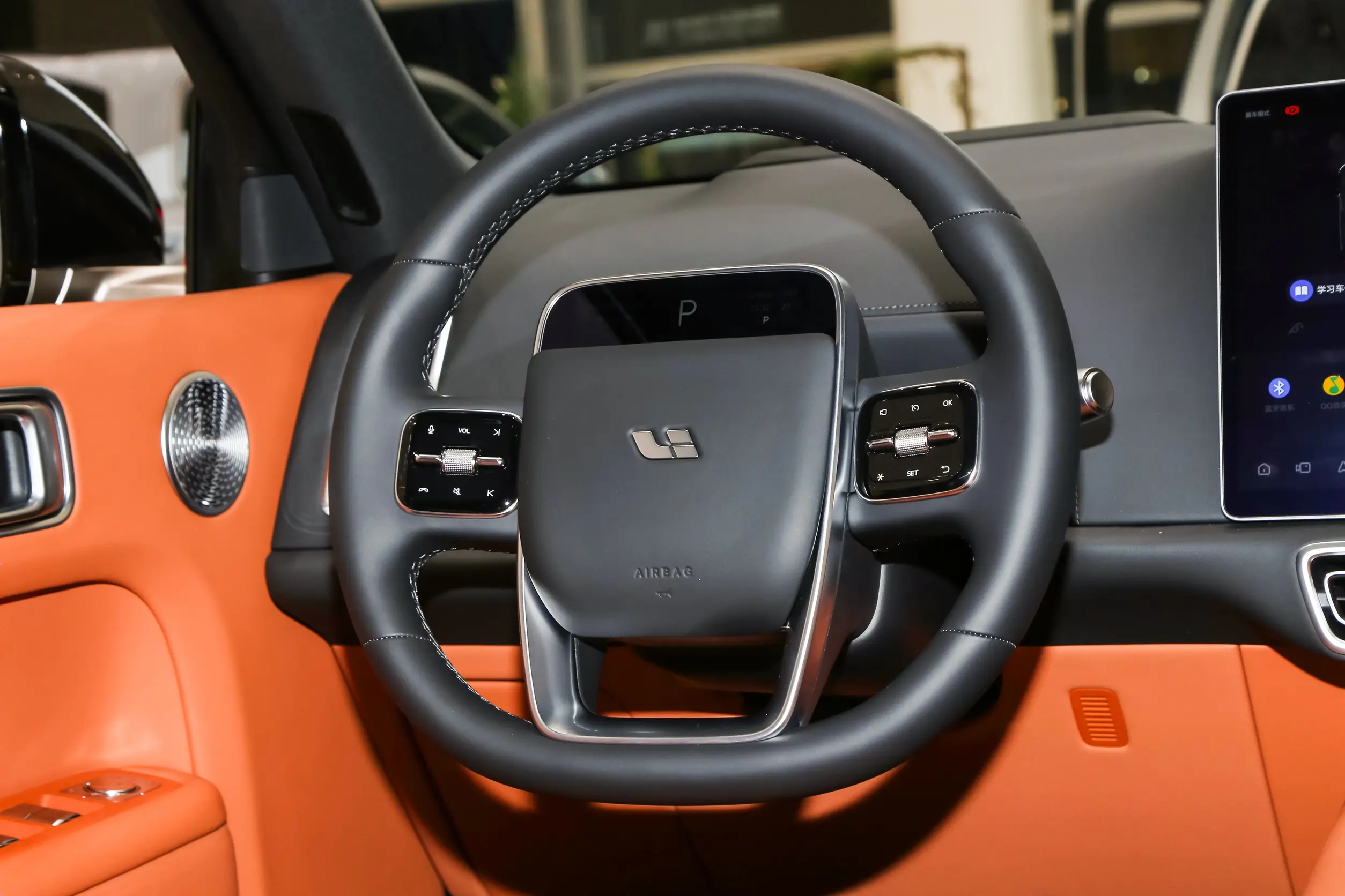 
								Li Auto L9 – 2025 full									