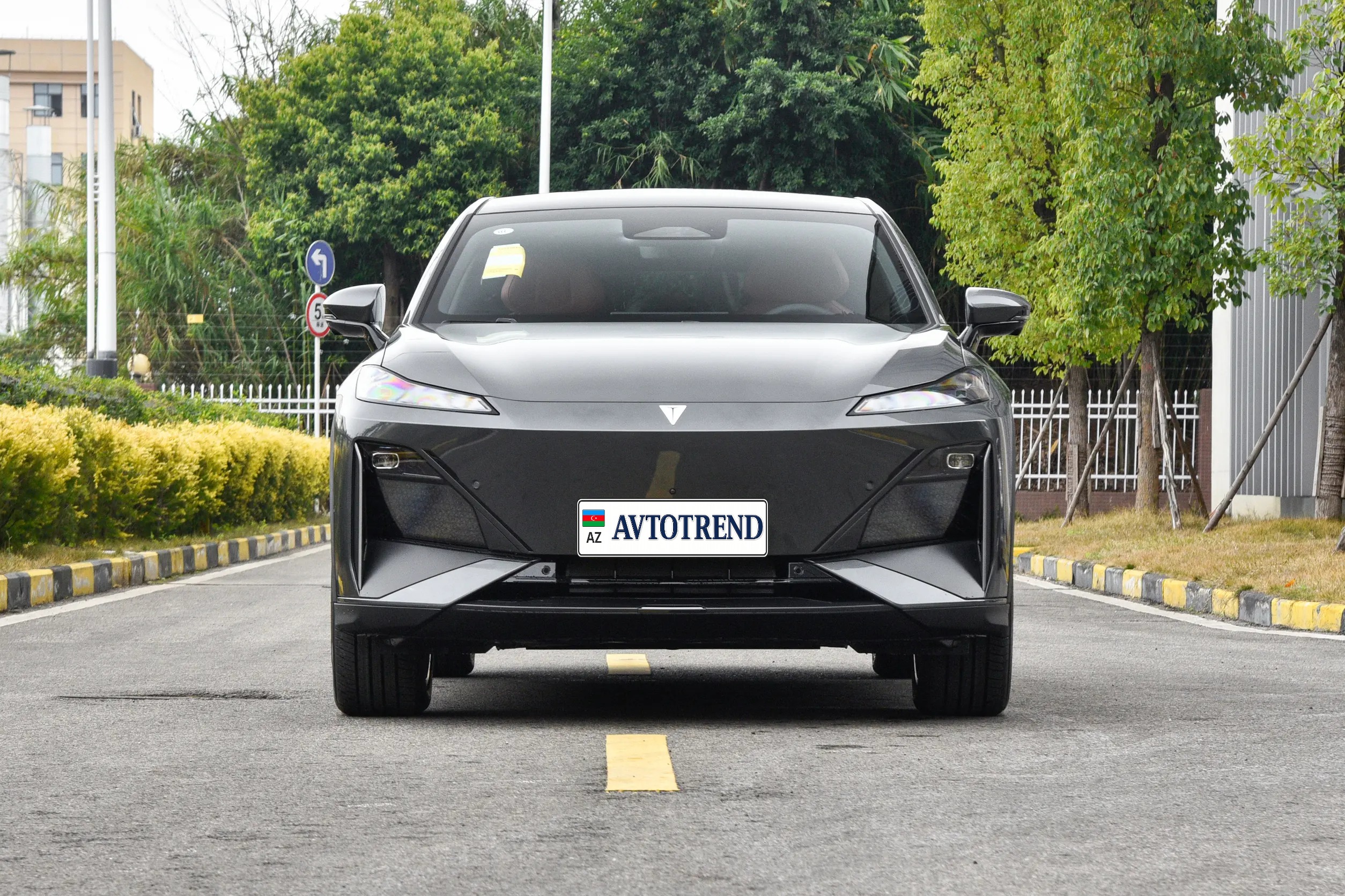 
								Deepal S07 EV – 2025 full									